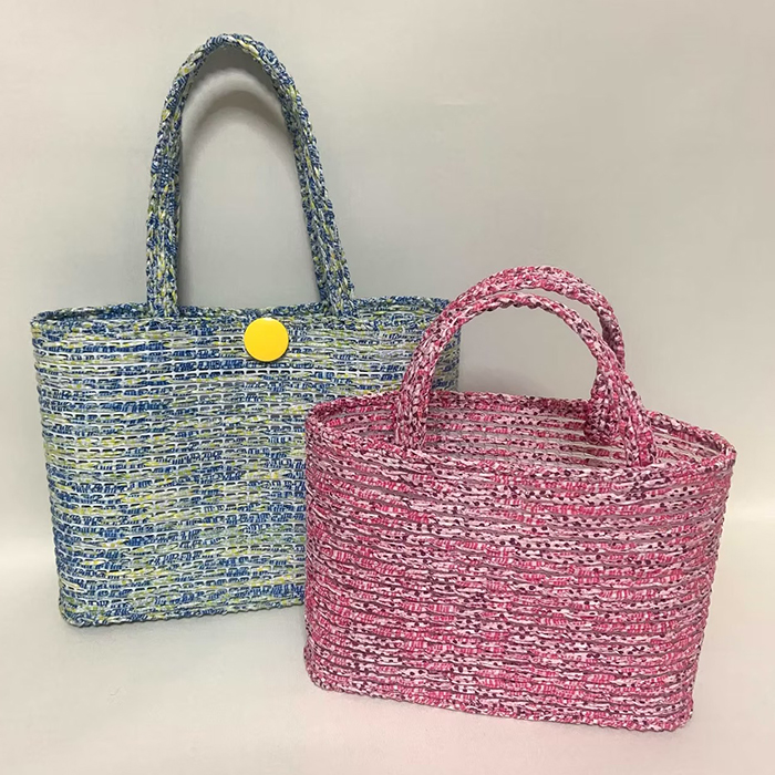 手編みのバッグ